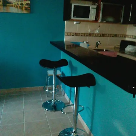 Low Cost Caracas 1 Bedroom Appartement *