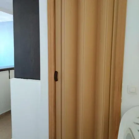 Low Cost Caracas 1 Bedroom 托雷莫利诺斯