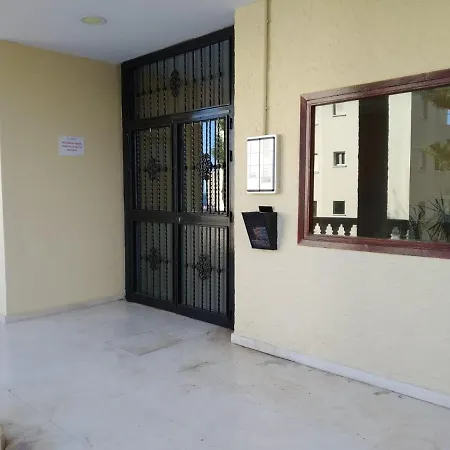 Low Cost Caracas 1 Bedroom Torremolinos